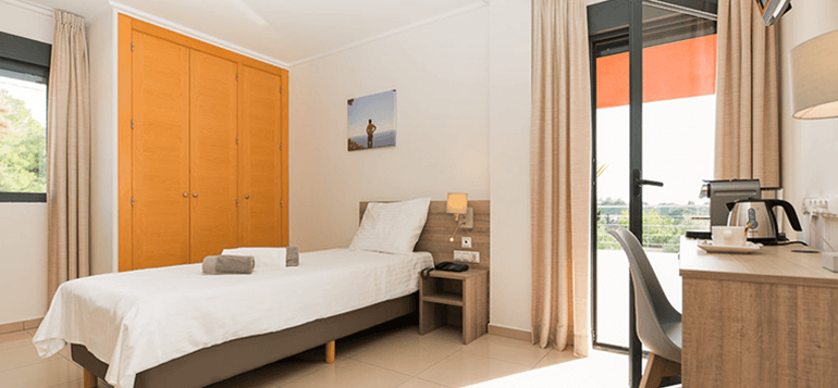 Single En-Suite Room in a lovely Rehab in Alicante, Spain